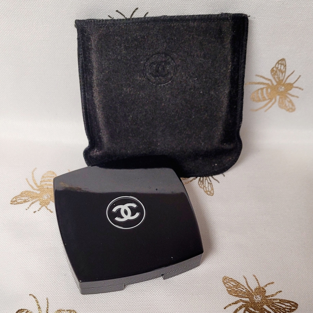 CHANEL FACEPOWDER COMPACT